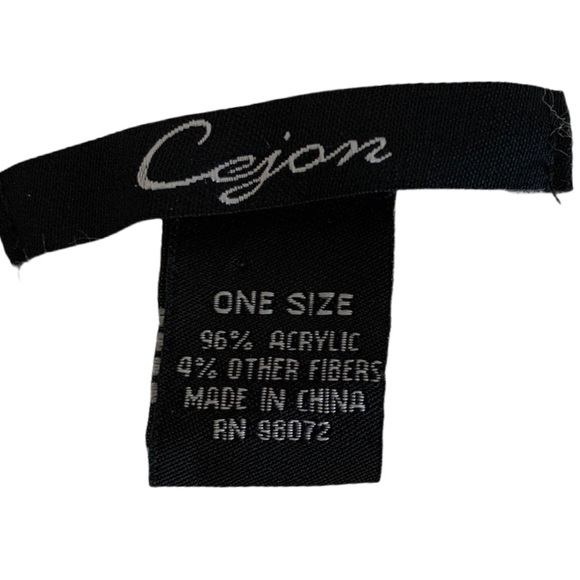 Cejon Scarf - Picture 5 of 5